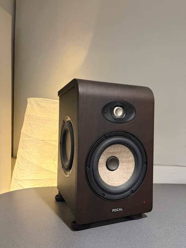 Focal Shape 65 6.5" Powered Studio Monitors (Pair) 2010s - Wood image 1