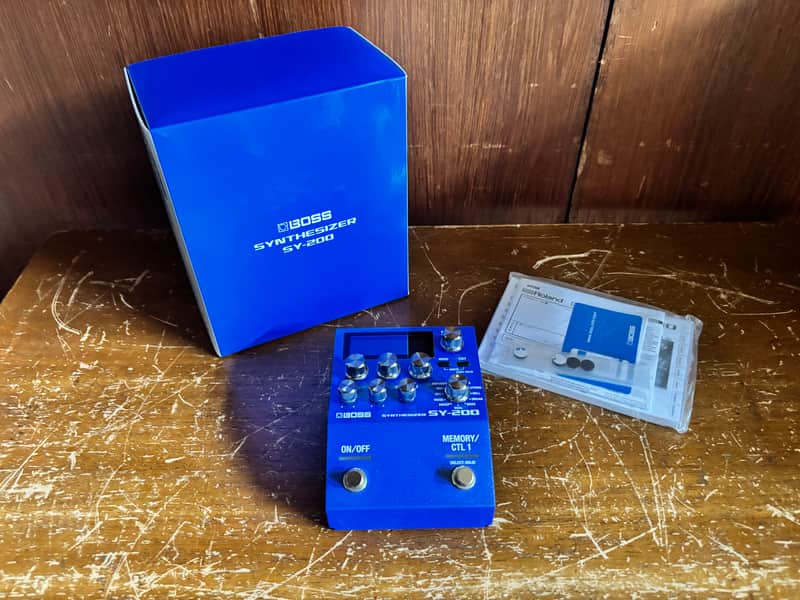 Boss SY-200 Guitar Synthesizer Pedal w/ box image 1