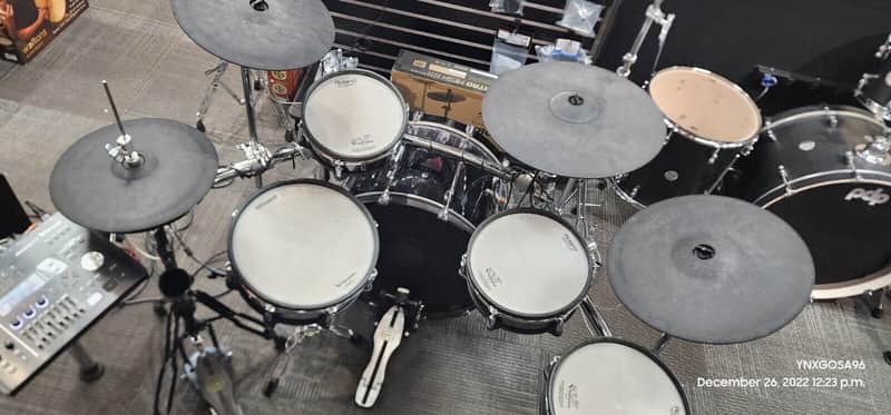 ROLAND TD-50KV2 (Electric Drum Set) image 1