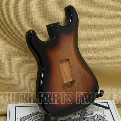 099-8003-700 Genuine Fender Alder Sunburst Stratocaster Body w/ Vintage Bridge image 4