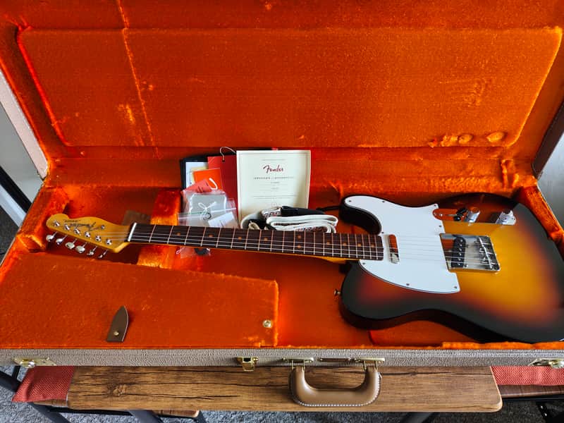 Fender 2023 Fender American Vintage II 1963 Telecaster 2023 - Sunburst Nitro