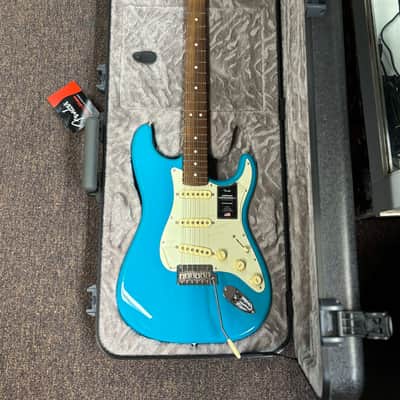 Fender American Pro II Stratocaster, 2023, Miami Blue with Hardshell Case image 7
