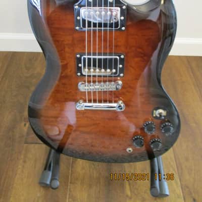 Firefly FFLG  SG Style, 2021, Cobra Burst image 2