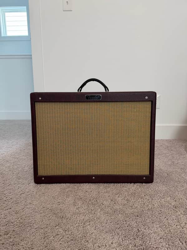 Fender Hot Rod Deluxe III "Creamy Wine Two-Tone" FSR Limited Edition 3-Channel 40-Watt 1x12" Guitar Combo 2014 - Wine Red / Cream image 1