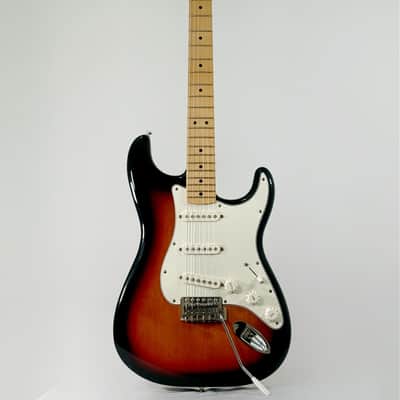 Fender Standard Stratocaster, Brown Sunburst, w/bag image 1