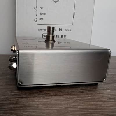 Keeley Vintage Octave Fuzz II RARE 1 of 20 Signed Hand Wired Limited Edition image 4