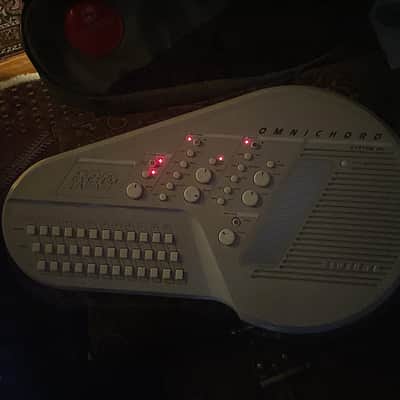 Suzuki OM-100 Omnichord 1989 - Beige image 8