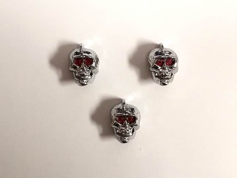 BC RICH Skreeming Skulls replacement skull KNOBS for GUITAR new - THREE KNOBS image 1