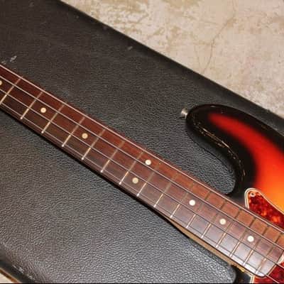 Left Handed Fender Precision Bass 1965 Sunburst image 10