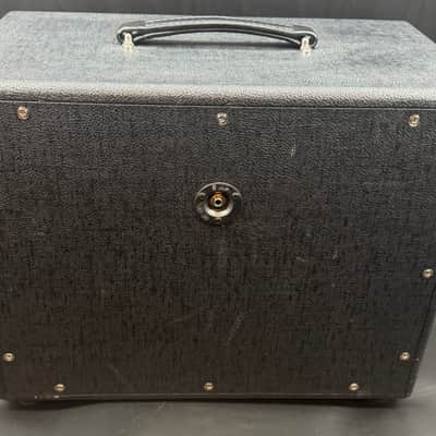 Suhr 1x12" 60-Watt Closed Back Front-Ported Guitar Speaker Cabinet 2010s - Black/Black image 4