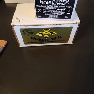 Fulltone Custom Shop Queen Bee Germanium Fuzz 2020 - image 3