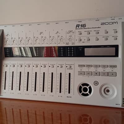 Zoom R16 - Chassis + Push button image 4