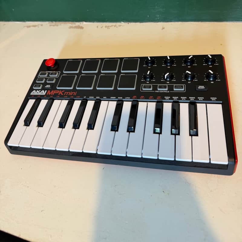 Akai MPK Mini 25-Key MIDI Controller