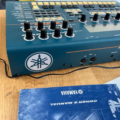 Yamaha RM1x Sequence Remixer 2000s - Blue image 8