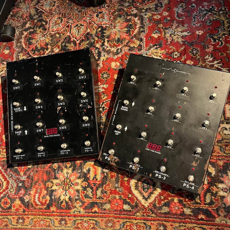 2 FOR THE PRICE OF 1 ... Custom Audio Electronics RS-10 MIDI Footcontroller Switcher (Trusted by Steve Lukather, Michael Landau, Steve Vai, Tom Delonge, Peter Frampton, ...) image 1