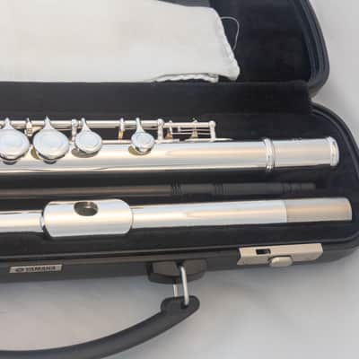 Yamaha YFL-200AD Advantage Standard Flute *Overhauled New Pads *Ready to play image 2