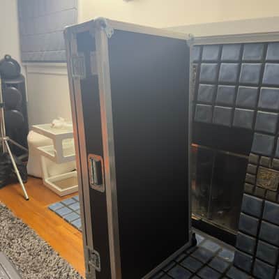 Heavy Duty ATA 61-Key Keyboard Synth Road Flight Case w/ Wheels & Adjustable Foam ATA-Style 61-Key Keyboard Flight Case Unknown/unbranded - Black image 4