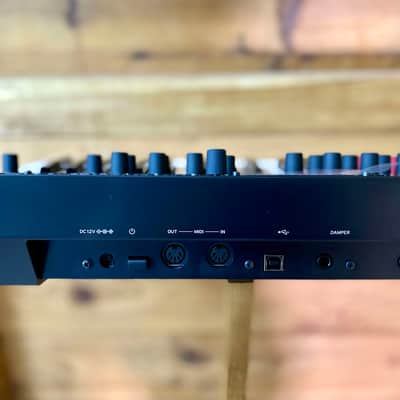 Korg MODWAVE MK2 37-Key Wavetable Synthesizer image 8
