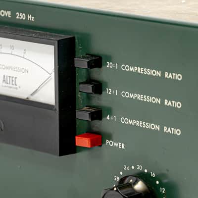 Altec Lansing 9743A Dual Band Limiting Amplifier - Tightens the Lows and Keeps the Highs Articulate image 5