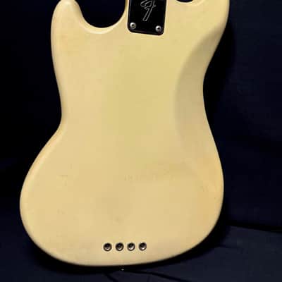 Fender BASSO MUSTANG 1975 - BIANCO LATTE image 4