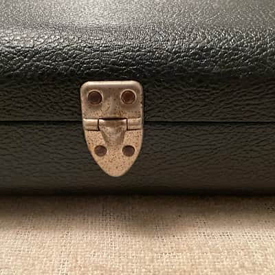 Vintage 1970’s Fender USA Mustang Guitar Case Black Exterior w Maroon Interior Fits Tele Strat image 8