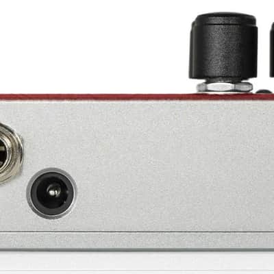 One Control Rebel Red Distortion 4K image 3
