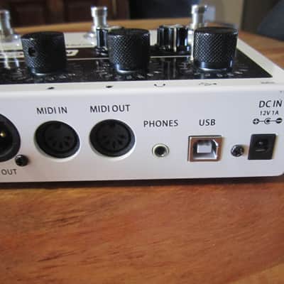 Mooer Preamp LIVE 2018 - White image 6