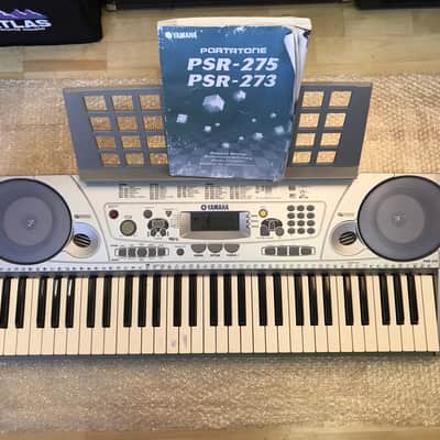 Yamaha PSR-275 Silver image 1