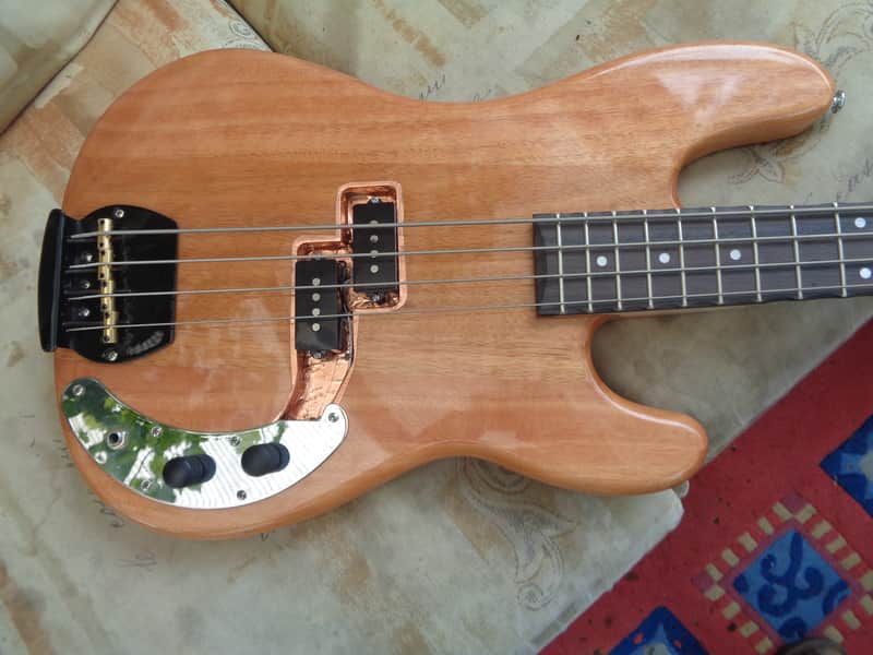 P/J-bass/Musicman custom image 1