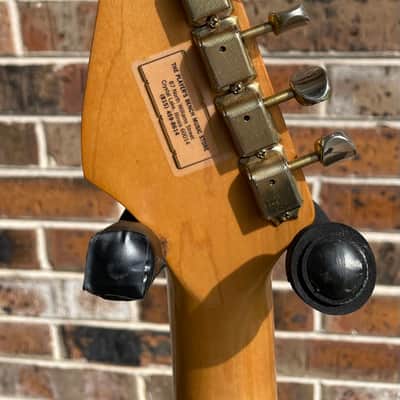 Fender California Stratocaster with Maple Fretboard 1997 - 1998 - Vintage White image 6