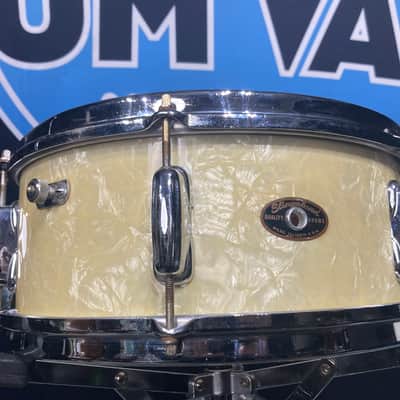 Slingerland - 5.5x14" 6 Lug Snare Drum 1960s - Marine Pearl image 4
