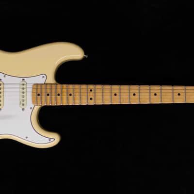 Fender ST-72 YM Yngwie Malmsteen Signature Stratocaster MIJ 1994/95 - Vintage White image 3