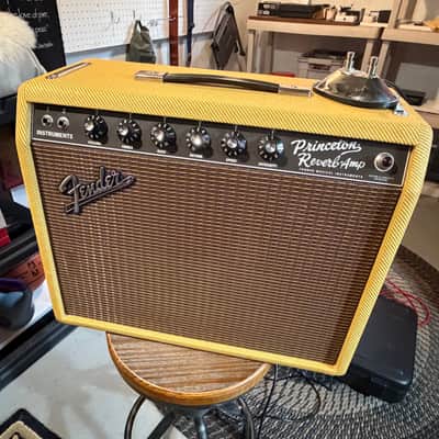 Fender 65’ Reissue Amp Lacquered Tweed xlnt image 1