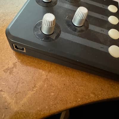 Novation Nocturn MIDI DAW Controller 2008 - Black image 2
