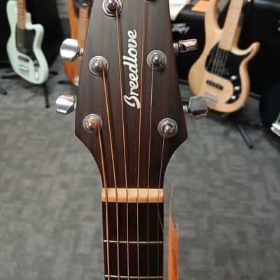 Breedlove Discovery Concert CE SB image 3