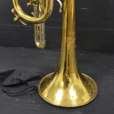 Corneta Bach Stradivarius 181-37 Corporation lacada en buen estado. image 18
