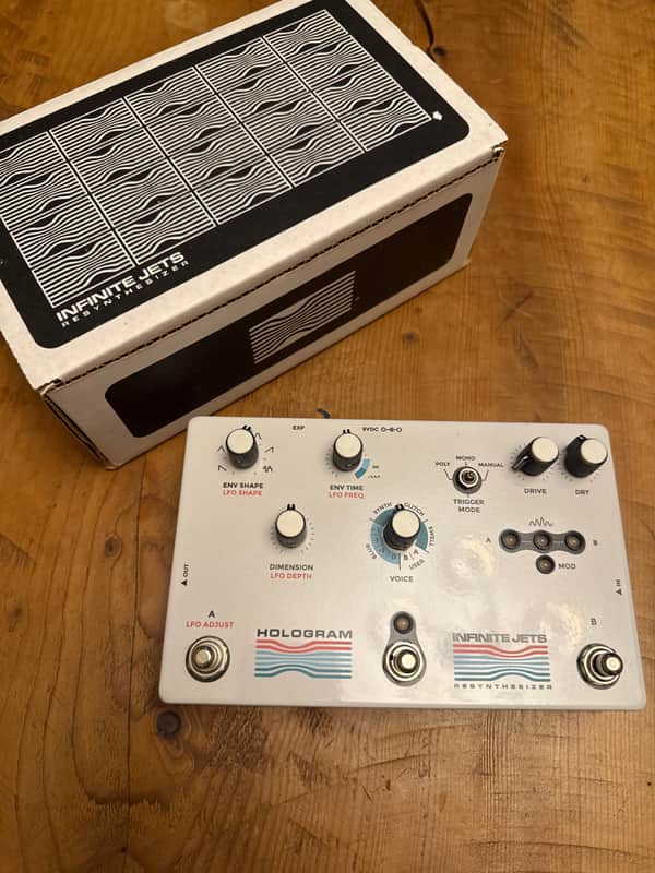 Infinite Jets Resynthesizer/HOLOGRAM HOLOGRAM Infinite Jets