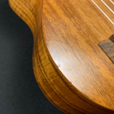 Hilo SL400IMA Ukulele 2010s - Natural satin image 9