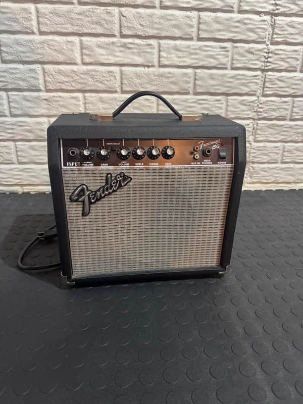 Fender Frontman 15G Series II 2-Channel 15-Watt 1x8" Guitar Practice Amp 2002 - 2010 - Black image 1