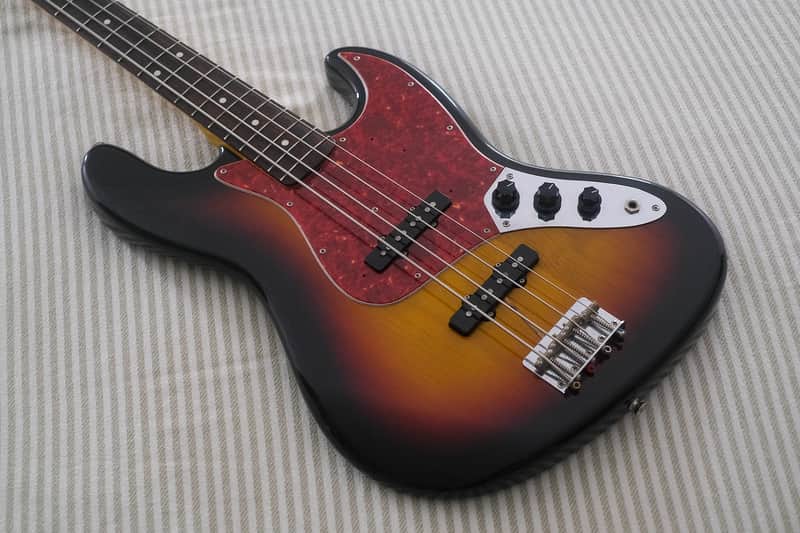 Fender JB62-75US