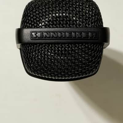Vintage Sennheiser MD 421-U Cardioid Dynamic Microphone with original mic clip image 4