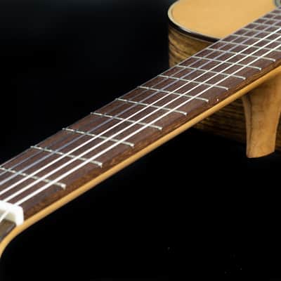 David Duyos - Cedar luthier handmade guitar - French Polish 2024 - French polish image 13