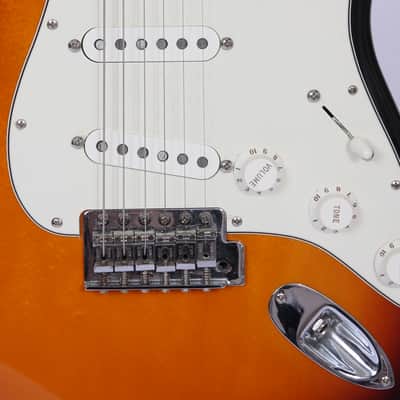 Fender Standard Stratocaster with 920D Hush Puppies pickups, G&G Case, Vintage Tremolo, Rosewood Fretboard 1993 - 1997 - Brown Sunburst image 5