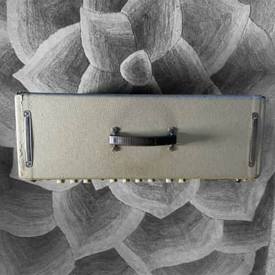 Fender Vibro-King Upgraded 60-Watt 3x10" Guitar Combo 1997 - Blonde image 6