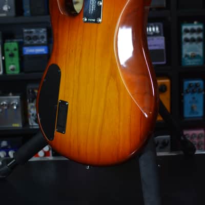 Ernie Ball Music Man Sterling USA 4H with Rosewood Fretboard 2000 - Honey Burst image 19