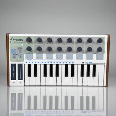 Arturia Minilab Universal MIDI Controller Keyboard White 25 Key image 4