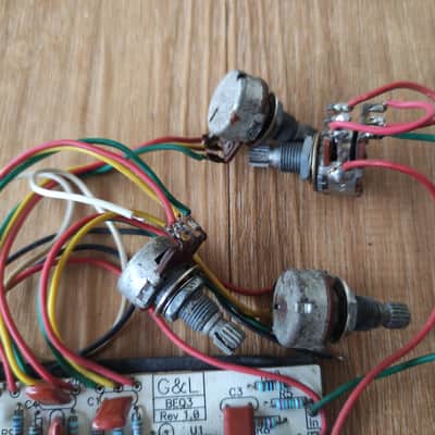 G&L Tribute M-Series 3 Band Bass Preamp BEQ3 Overseas Version image 3