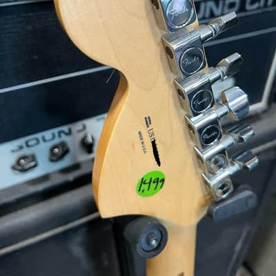 Fender American Special Stratocaster with Maple Fretboard 2013 - Surf Green image 8