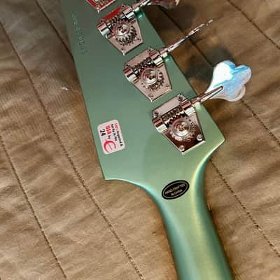 Epiphone Thunderbird '64 2024 - Present - Inverness Green image 13
