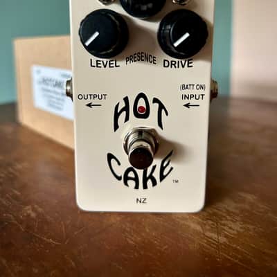 Crowther Hot Cake 1976 - Present - White image 1